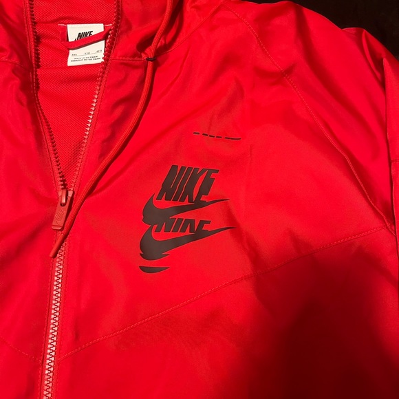 Nike jacket - Picture 2 of 10